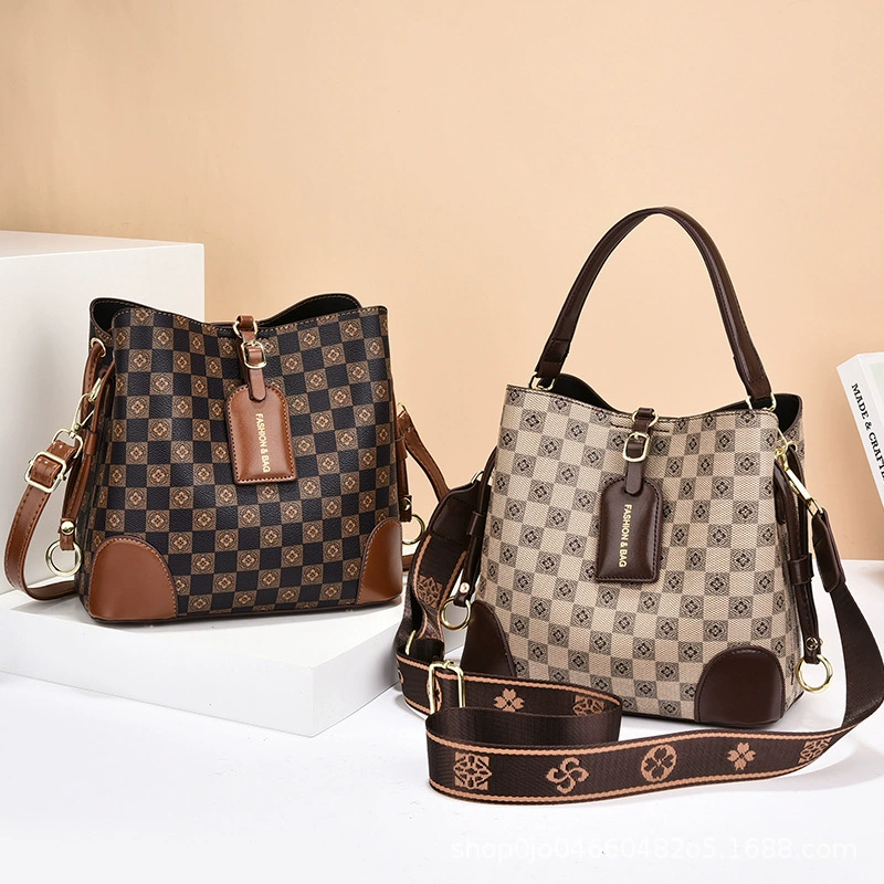 Shoulder bag, retro one-shoulder bag, purse