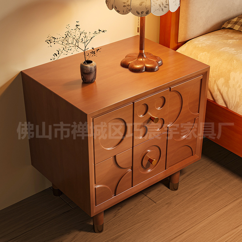 设计师中古风床头柜实木柜子简约现代艺术矮柜复古实木雕花床边柜|undefined