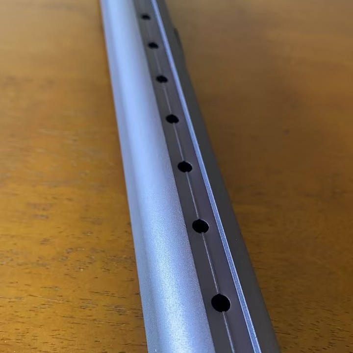 吸尘器铝管 冲孔氧化 封闭式铝管多孔位制作