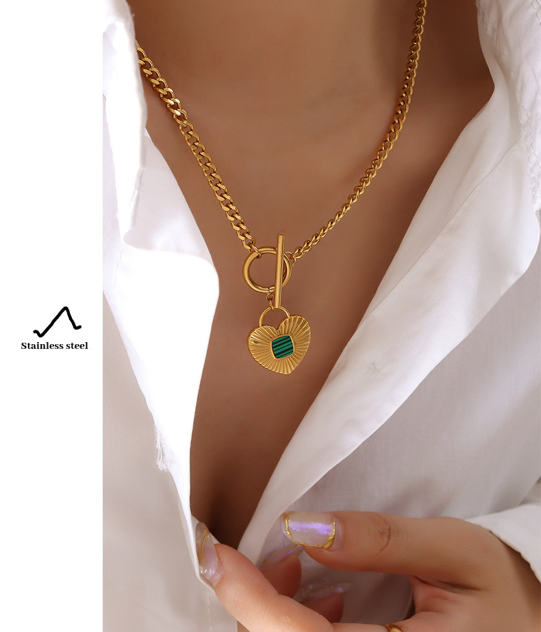 Simple Style Heart Shape Titanium Steel Acrylic Pendant Necklace_colorza_1