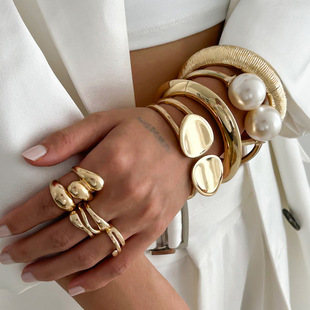 �W���羳�Ʒ �B���L�AƬ�p�ӹ������C ��Ҏ�t�Ͻ�Bracelet���b