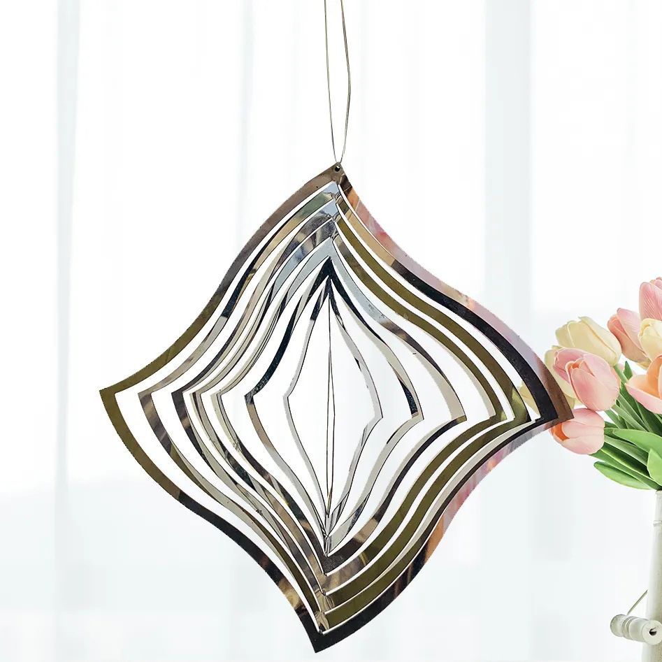 Ornamento giratório estilo nórdico com mandala, sino de vento suspenso em metal gravado em chapa de aço inoxidável._voghion.com