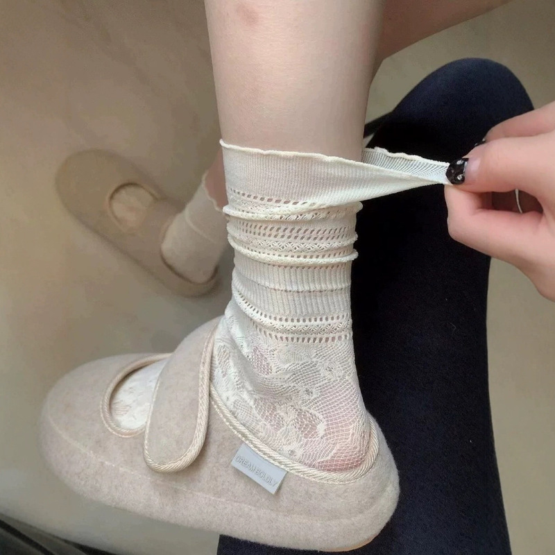 Lace Hollow-Out Slouch Socks for Women, Summer Thin White Mid-Calf Socks, Miu Style Lace Ballet Style with Small Leather Shoes Lace Hollow-Out Slouch Socks for Women, Summer Thin White Mid-Calf Socks, Miu Style Lace Ballet Style with Small Leather Shoes