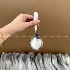 一諾厨房304ステンレススプーン大盛飯スプーンはご飯をつけずに砂を厚くします。