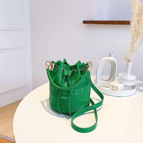 Hand-held Bucket Bag for Women, 2025 New Model, European and American Fashion Trend, Letter Crossbody Bag, Versatile Shoulder Bag, Light Luxury