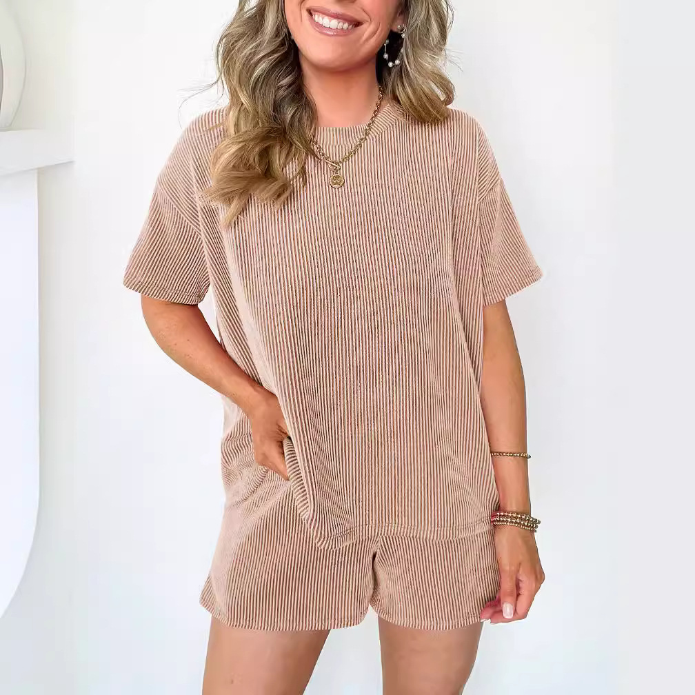 Women's Fashion 2024 Independent Store Short-Sleeve Wave Pattern Round Neck Top And Elastic Waist Shorts_voghion.com