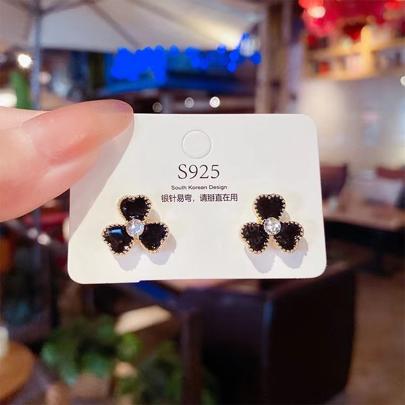 売れ筋の日本と韓国のパールイヤリング、万能イヤリング、キャッツアイイヤリング、インシンプルイヤリング、女性用卸売|undefined