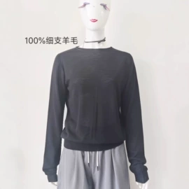 女式羊毛衫;女式针织衫;围巾