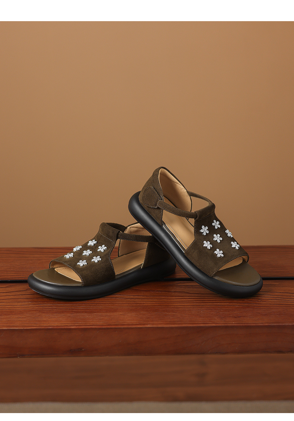 Sandal nữ hở mũi đế dày da cừu đính hoa đá — Màu xanh da trời chi tiết 18