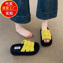 ������ߺ�ɫ���һ����ЬŮ���⴩2026�¿����ȹ��ɳ��Ů��Ь