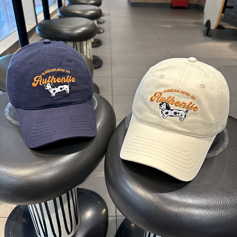 Sombreras de béisbol personalidad femenina letras de perro manchado bordado blando superior cara pequeña sombrero de primavera y verano pareja de calle universal