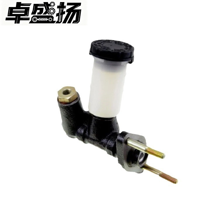 Cross-border e-commerce auto parts supply – suitable for Patrol clutch master cylinder UC8641400A 1768385