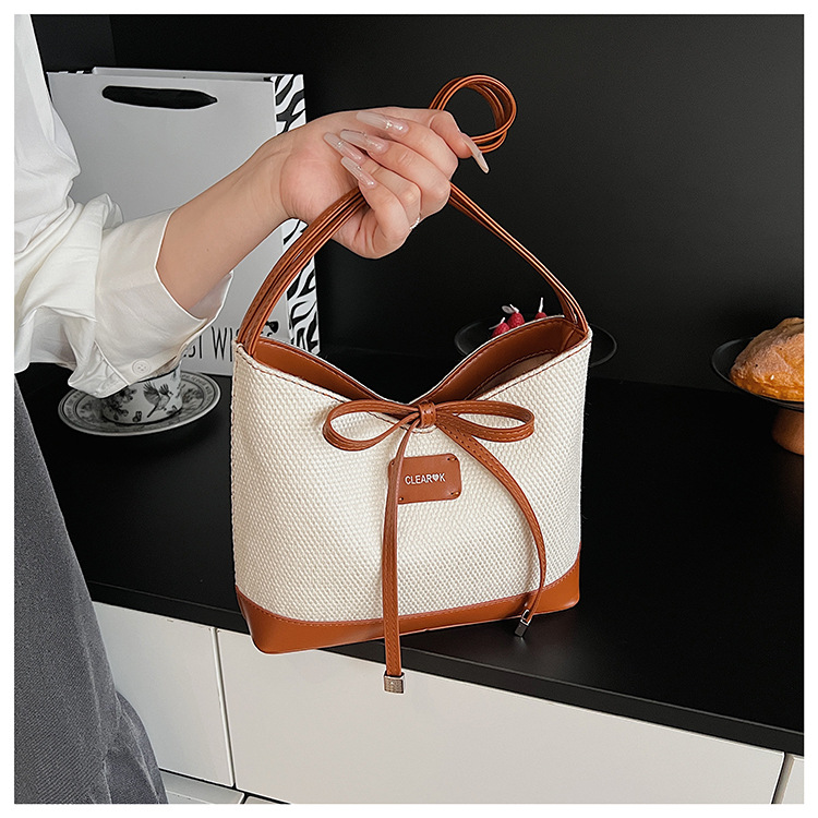 Simple and large-capacity tote bag for women 2025 new style in a two-color Korean-style casual underarm bag with a bow, fashionable and sweet undefined