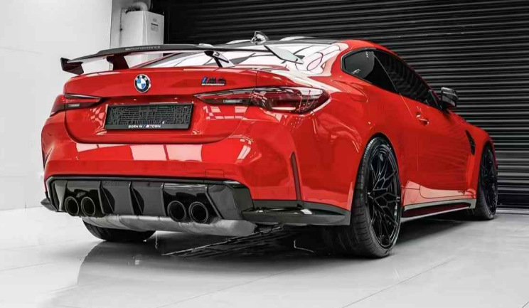 Bmw M3 M4 G80 G82 Modified with Dry Carbon Fiber Mp-Style Small Body Kit, Including Front Lip, Grille, and Rear Wing