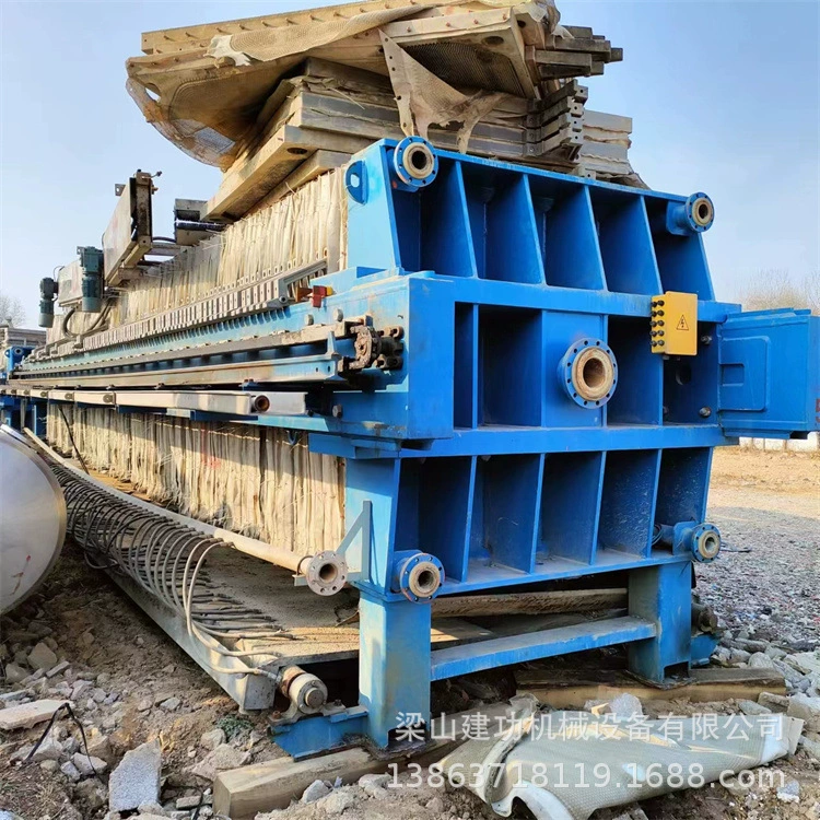 Б/у автоматическая гидравлическая фильтрующая машина, фильтрующая машина с рамой из грязевой пластины для сточных вод, машина с мембранным фильтром типа отсека