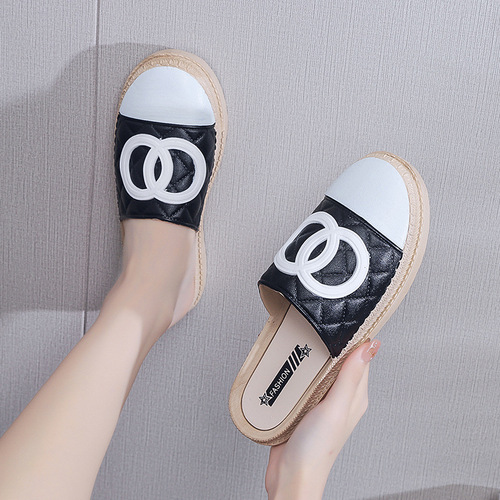 Bootshegal Style Women's Outdoor Worn Summer Ins Fashion Flat Shoes Korean Version Lazy Shoes One-Piece Thick Sole Cool Slippers