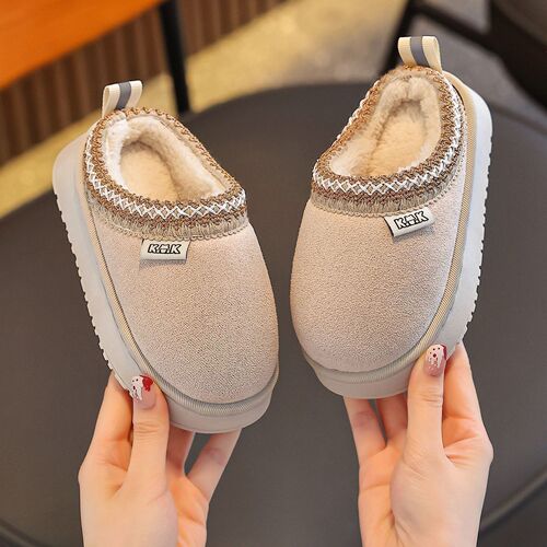 Winter children's cotton slippers for boys and girls, students, home shoes, indoor padded, anti-slip, warm, soft sole, parent-child cotton slippers