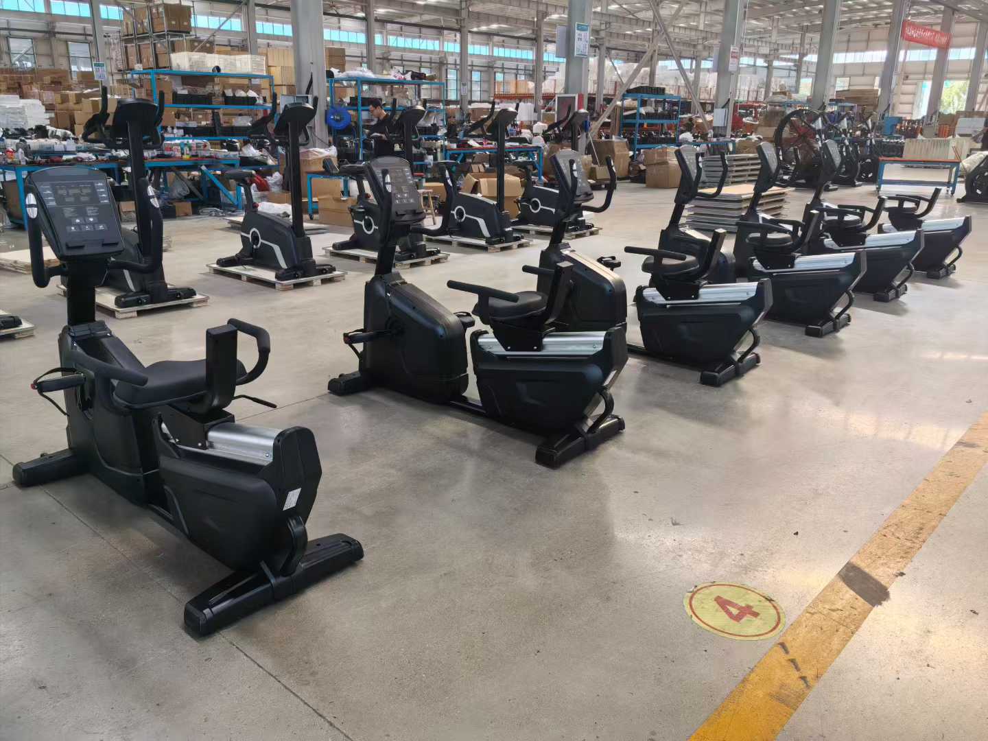 Equipos de gimnasio escaleras eléctricas escaleras escaladoras multifuncionales equipos de ejercicio aeróbico escaladoras de montaña trepadora conjunto completo