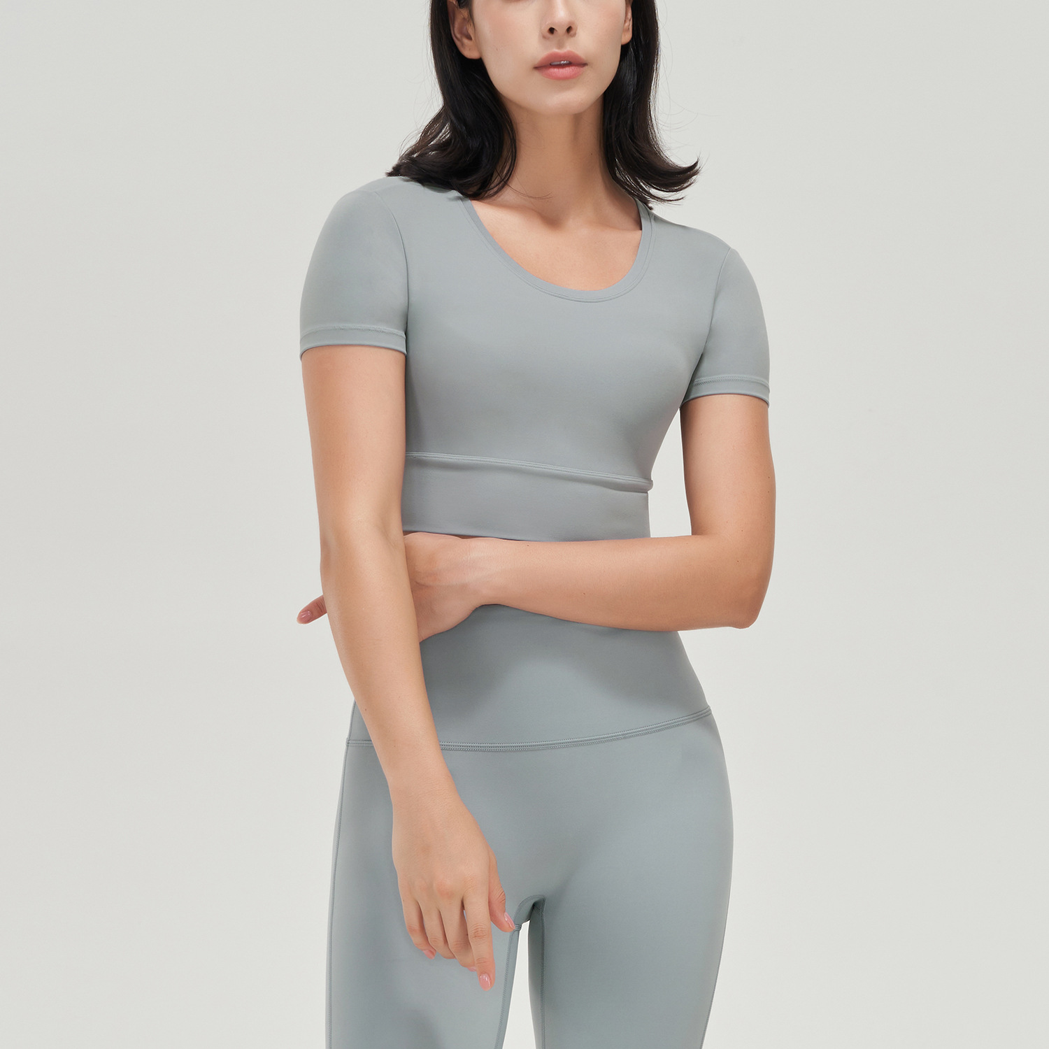 Ropa de Yoga de las mujeres deportes apretados Top con almohadilla de pecho manga corta correr adelgazamiento Chaleco de color sólido nueva ropa de entrenamiento