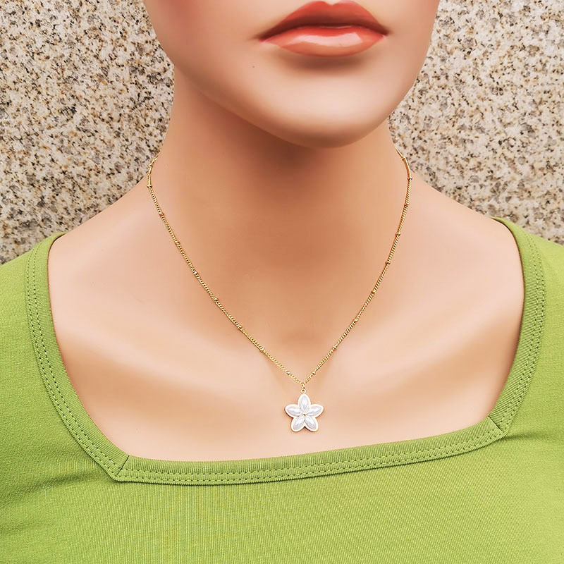 Fashion Round Flower Titanium Steel Inlay Inlaid Gold Pearl Pendant Necklace 1 Piece