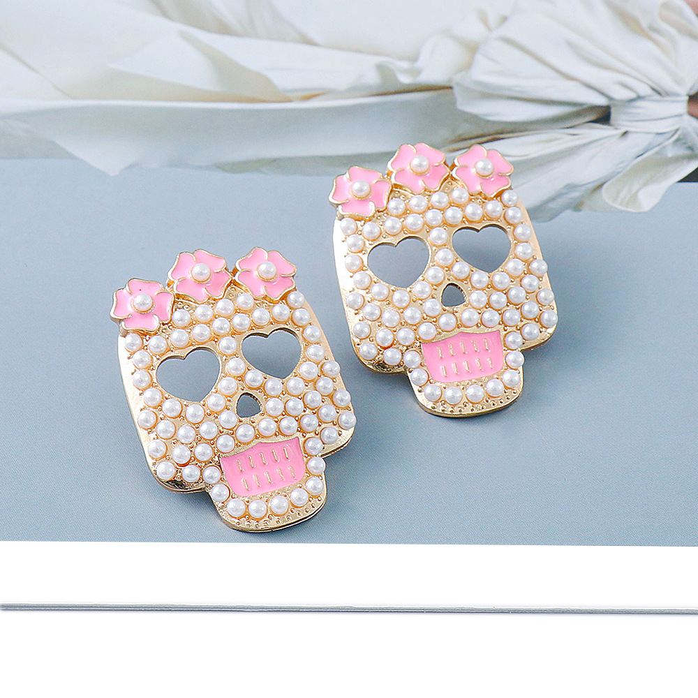 New Retro Pink Skull Earrings Inlaid Pearl Earrings display picture 5