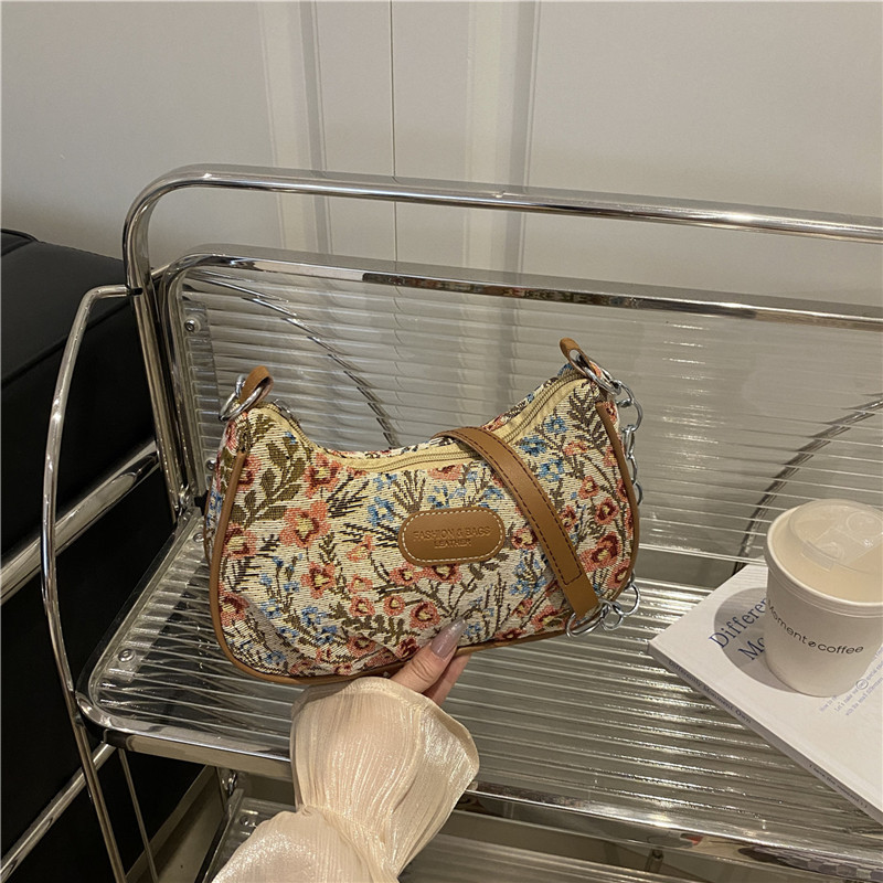 One-shoulder bag