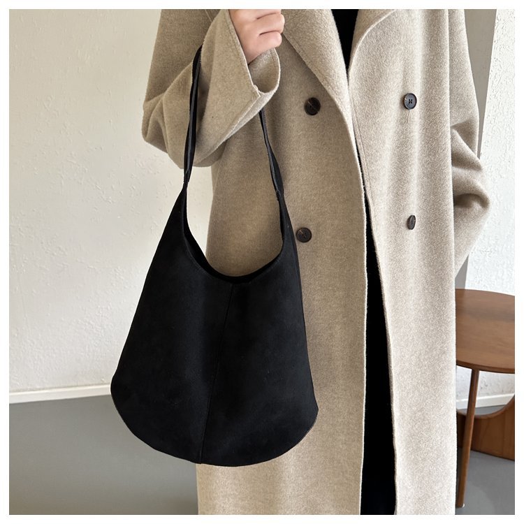 Matte winter capacious universal one-shoulder bag