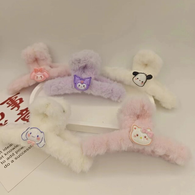 Factory wholesale new Sanrio plush clip autumn and winter Japanese and Korean hairpin high sense shark clip hair accessories