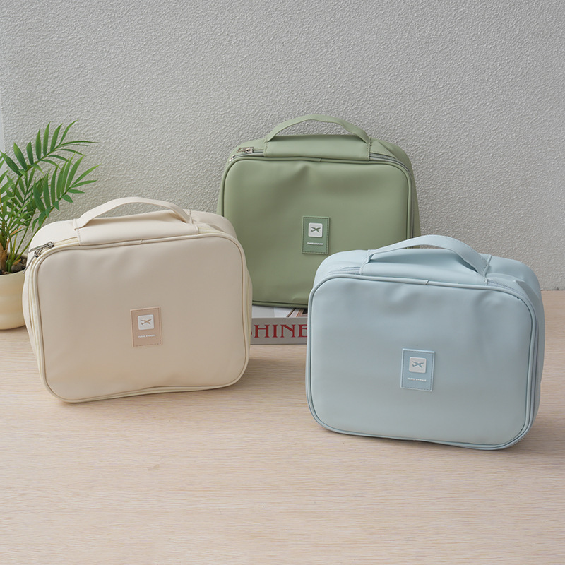 Handheld organizer bag to go out