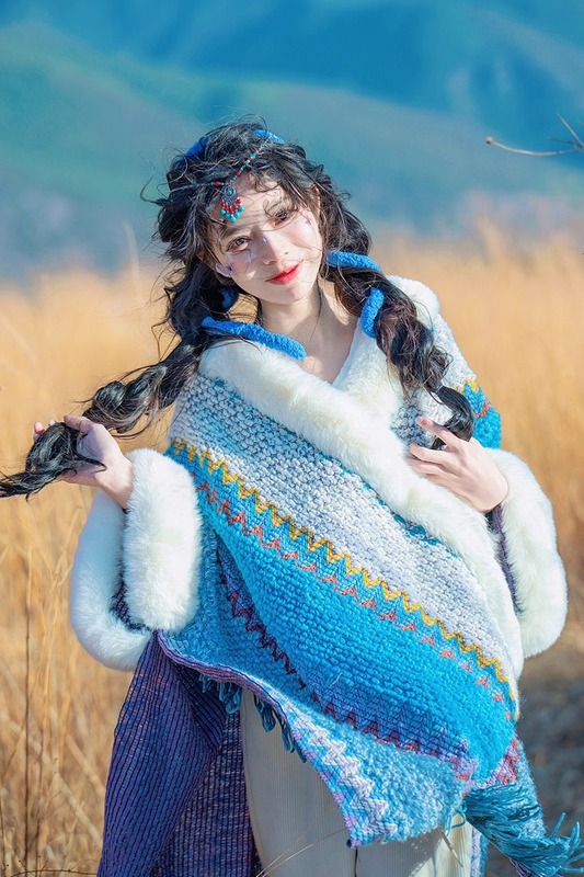 披肩女2025新款外搭民族风云南针织复古披风斗篷外套时尚洋气高档|undefined