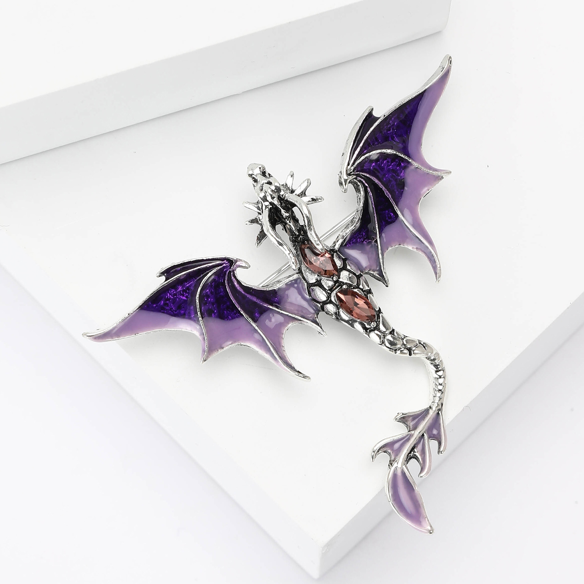 New High-End Enamel Oil-Dropping Floor-Standing Dragon Brooch, Domineering and Mighty Western Dragon Pin, Men's and Women's Coat Accessories