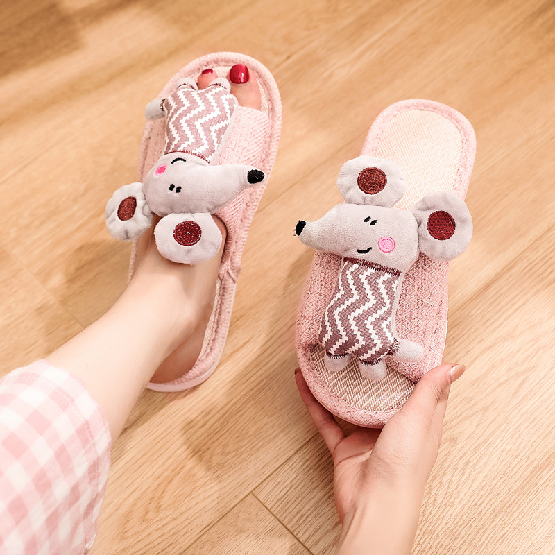 La primavera y el otoño de coser zapatos de tamaño libre de dibujos animados lindo adultos zapatillas de punta rosa pareja zapatillas de lino en stock al por mayor