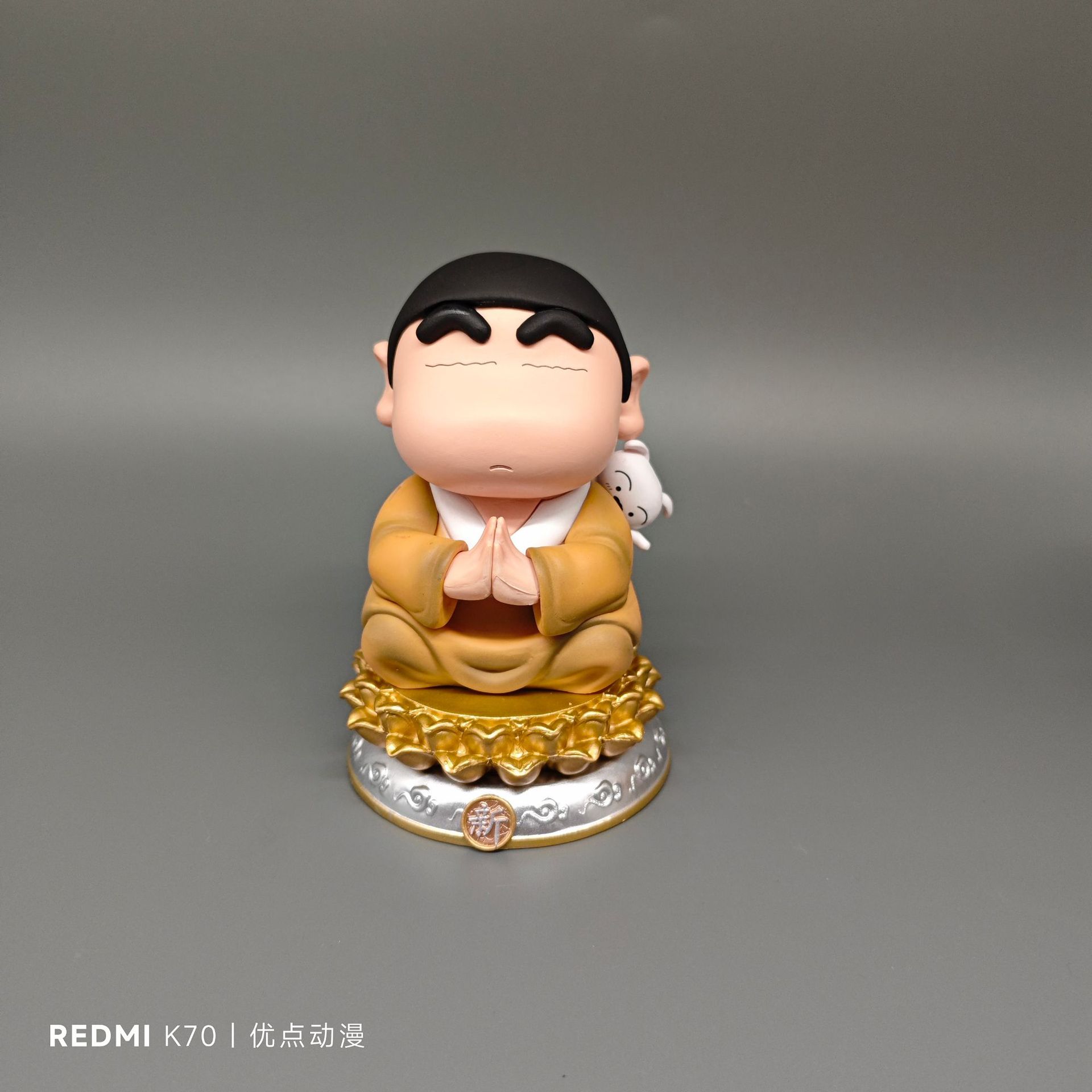 CRAYON XIAOXIN BUDDHA RUYI XIAOXIN 스몰 사이즈 박스 핸드 헬드 자동차 장식품 인형 모델 도매 국경