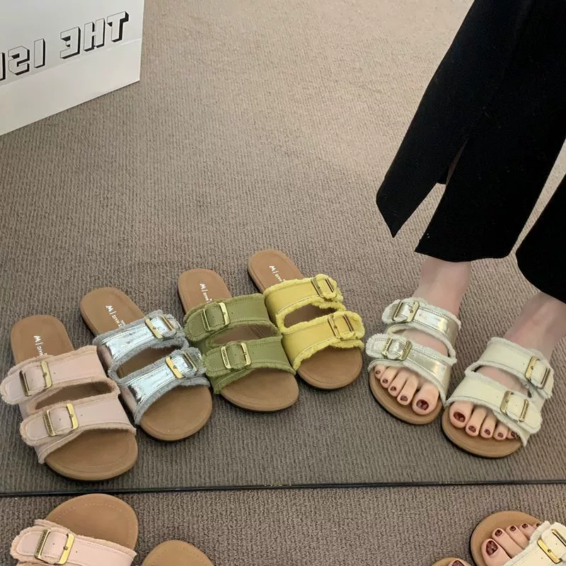 Модные универсальные женские босоножки на толстой подошве с ремешком на щиколотке, плоские повседневные пляжные туфли Birkenstock, новая модель лета 2025 года.