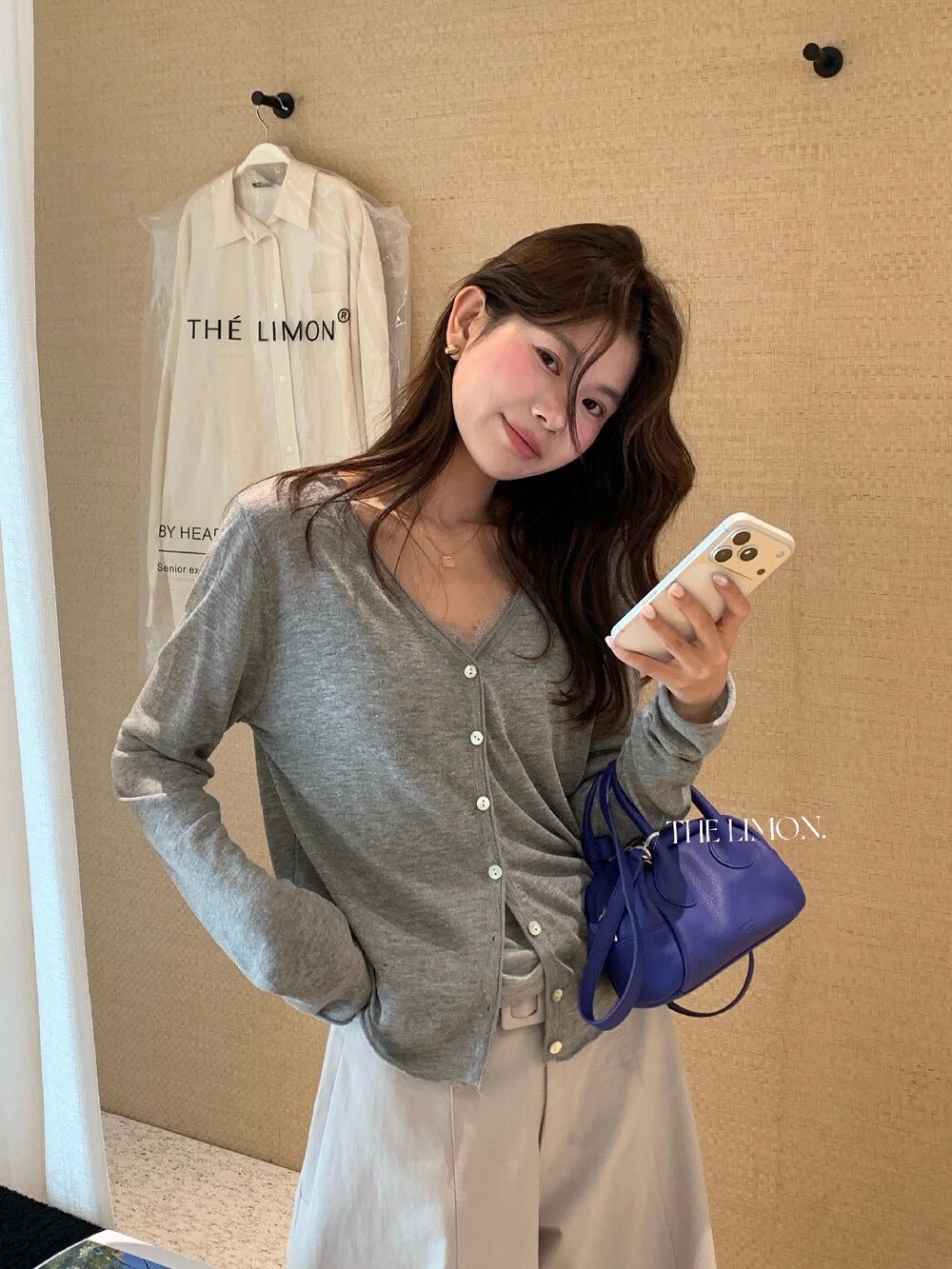 Áo khoác cardigan V-neck dệt kim sợi tencel linen chống nắng mỏng nhẹ xuân hè — Đỏ thẫm, Xám cacbon, xám đậm, trắng ngà chi tiết 25