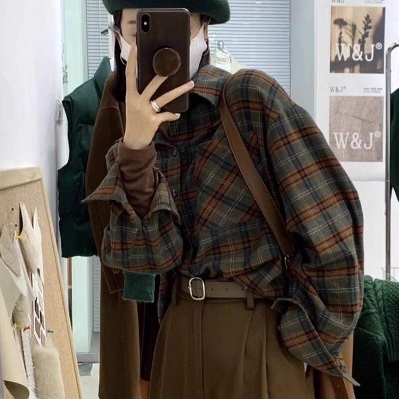 Retro Hong Kong Style Plaid Shirt for Women, Layered with Brushed Shirt Design, 2025 Autumn Wear Retro Hong Kong Style Plaid Shirt for Women, Layered with Brushed Shirt Design, 2025 Autumn Wear