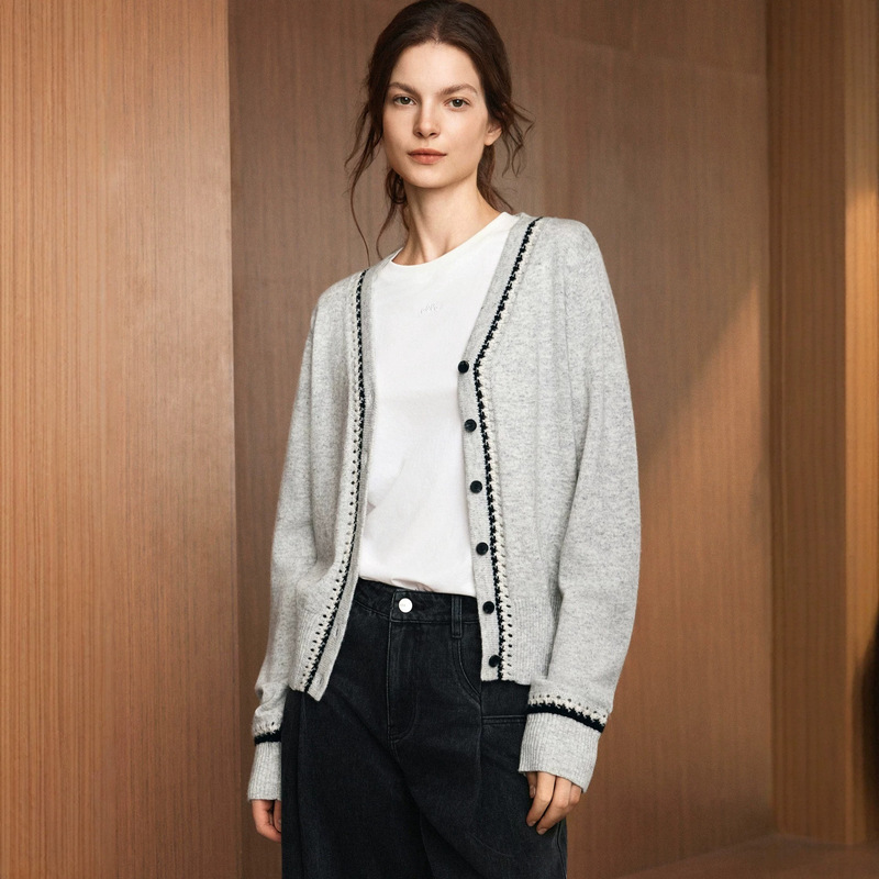 Cross-border foreign trade, women's long-sleeved, open-knit V-neck cardigan made of merino wool, 2026 autumn new collection, casual sweater