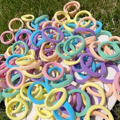 Korean-style minimalist seamless hair tie, black towel-style ring, highly elastic rubber band, colorful ponytail holder with leather cover—for women