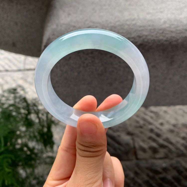 Vòng tay ngọc bích Miến Điện tự nhiên cao cấp, đôi màu, đường kính 53–62 mm chi tiết 3
