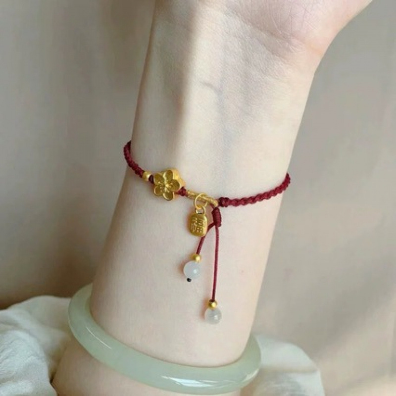 Small Peach Blossom Electroplated Sand Gold Bracelet for Women, Red String with Lucky Beads, Hand-Woven Small Fortune Charm Bracelet, New Jewelry