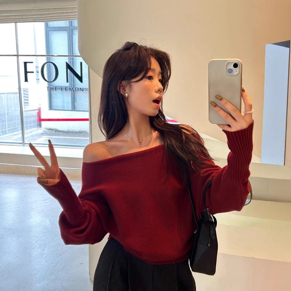 Khaki knitted autumn sweater