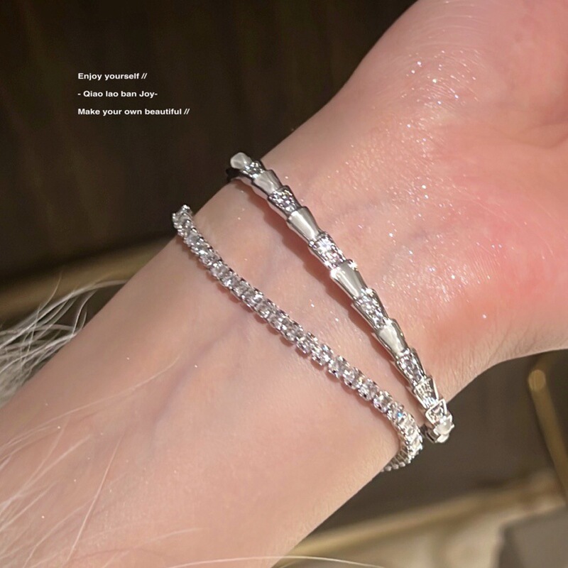 Titanium Steel Non-Fading Mother-Of-Pearl Snake-Shaped Snake Bone Bracelet with Sparkling Diamond Texture, Zircon Ins Light Luxury Open Silver
