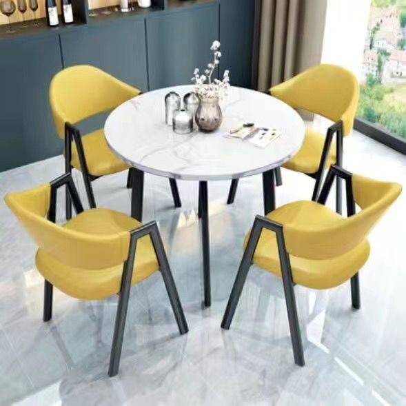 모조 흰색 대리석 원형 테이블 + 노란색 가죽 의자