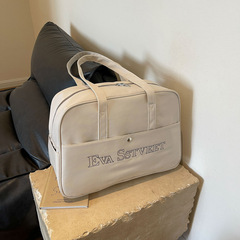 新款旅行包大容量字母刺繡短途住宿健身包簡約百搭時尚單肩收納包