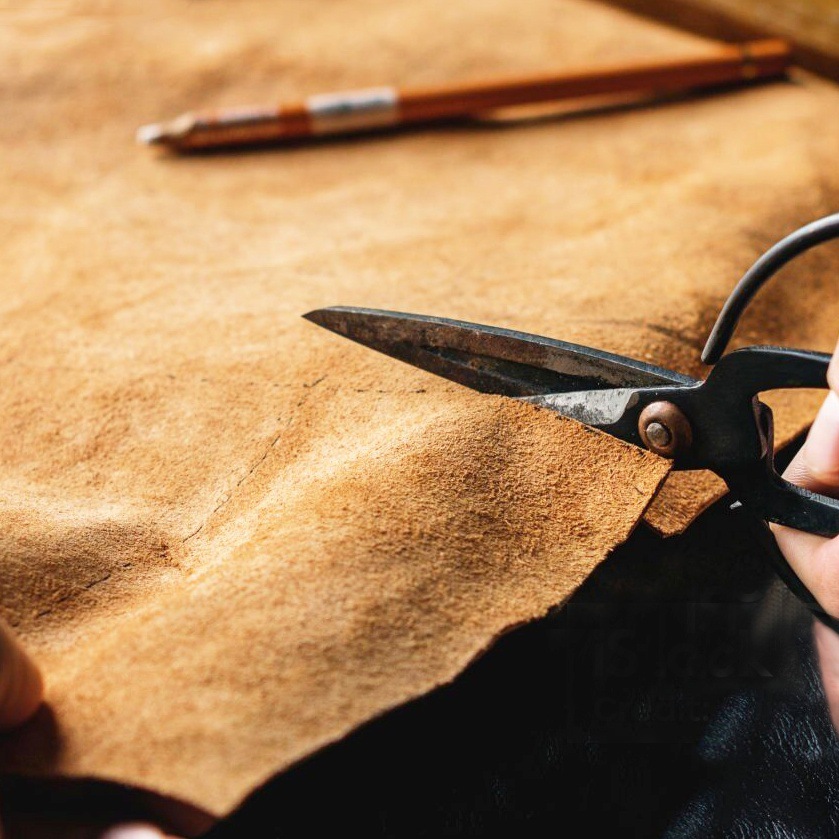 Pantoufles d'hiver chaudes antidérapantes pour femmes en plein air, mini bottes de table imperméables, bottines courtes en cuir, chaussures à enfiler en peluche_voghion.com