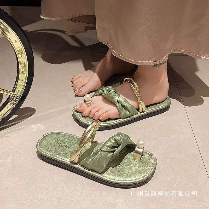 New Chinese Style Slippers for Women to Wear Outside in Summer 2025 New Flat Fairy Style Slippers with Skirts