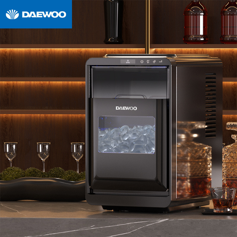 Daewoo Commercial Ice Machine Milk Tea Shop Classy Bar 12kg Fully Automatic Crescent Ice Cube Making Machine 08