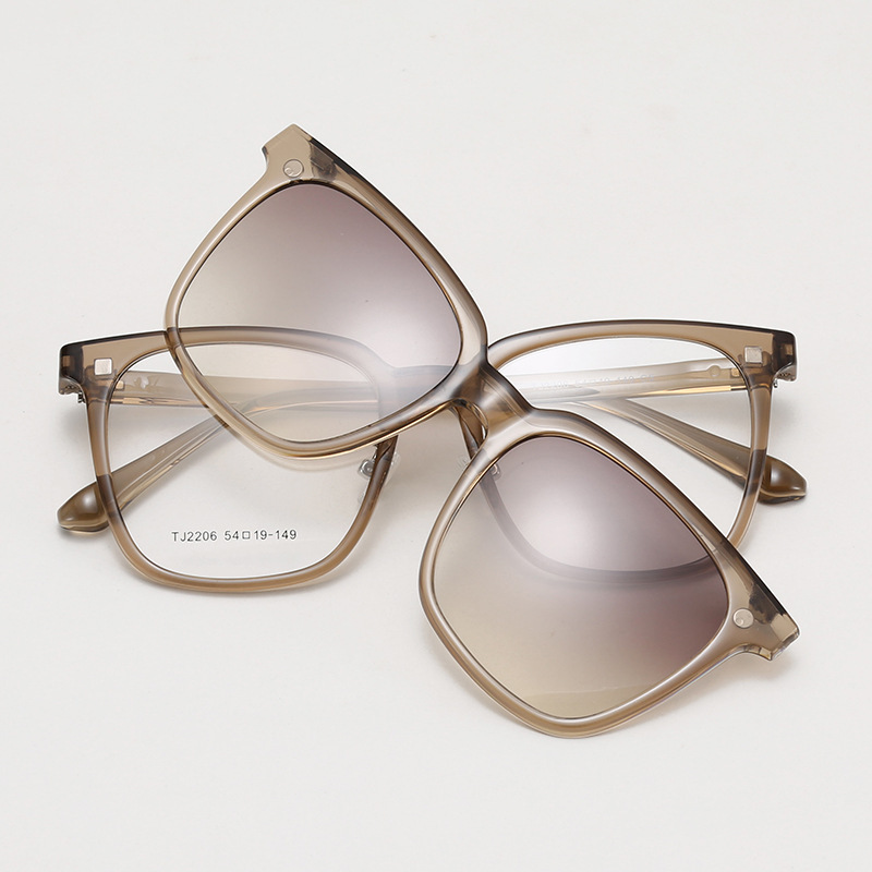 TJ2206 Magnetic Glasses Men's Large Frame Myopia Frame Sleeve Glasses Two-in-One Polarized UV Protection Dual-Use Sunglasses for Women TJ2206 Magnetic Glasses Men's Large Frame Myopia Frame Sleeve Glasses Two-in-One Polarized UV Protection Dual-Use Sunglasses for Women