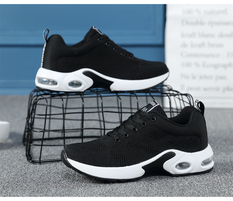 Women's Sports Solid Color Round Toe Sports Shoes display picture 6