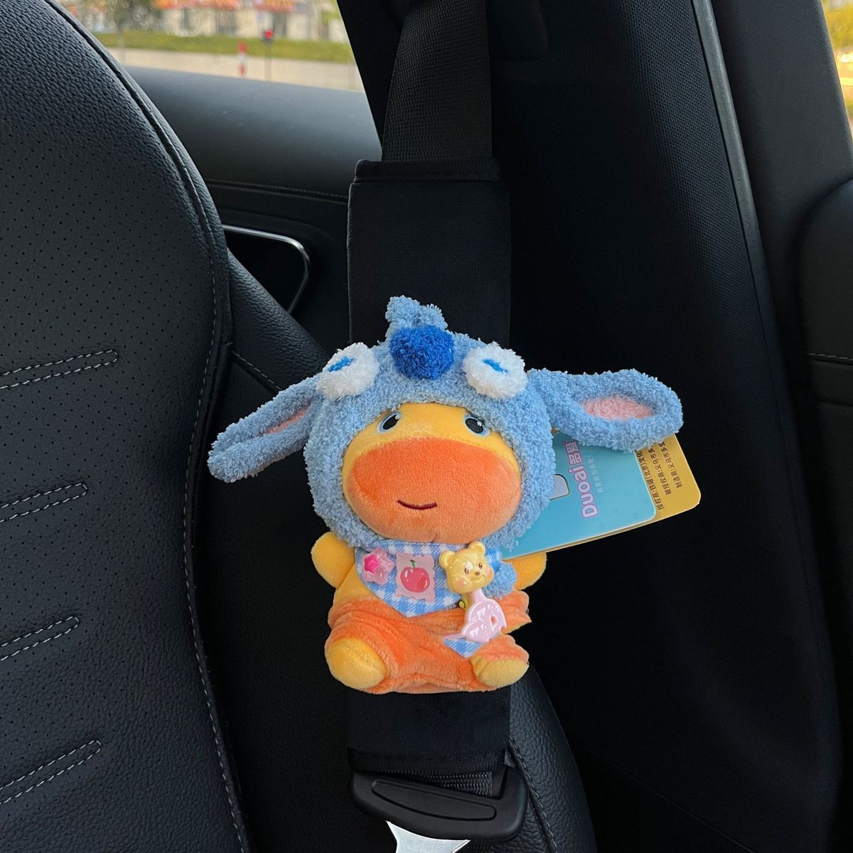 Hamburger Capybara Lulu Car Seatbelt Shoulder Pad Plush Pendant Capybara Doll Ornament Gift